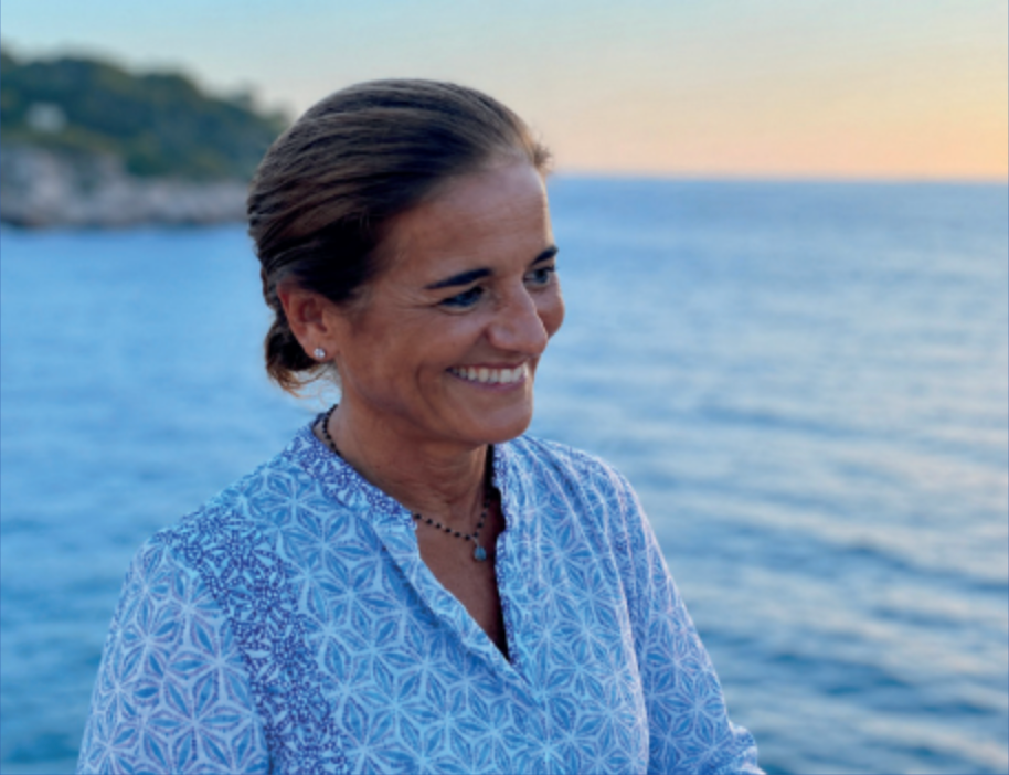 Elena Santa María